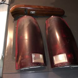 Rear GM Tail Lights Came Off 2001 GMC Denali 