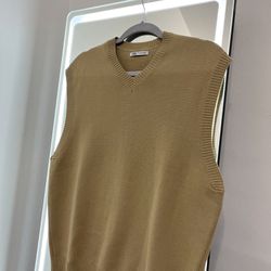 Zara Men's Boxy Fit Knit Vest • Size M • 100% Cotton • Beige