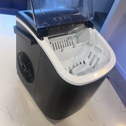 Amazing Ice Maker - Counter Top