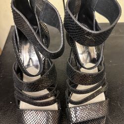 Mint Condition Worn 1x Michael Kors MK Pewter Stilettos Size 9M