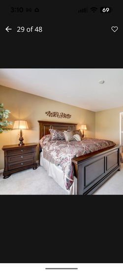 Queen bedroom set