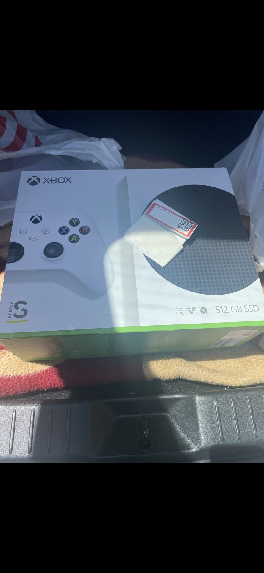 Xbox Series S (Hardly Used, Good Condition)