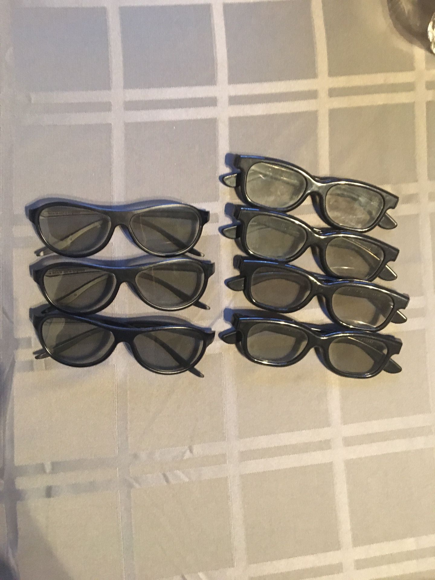 3D Glasses (7 total)