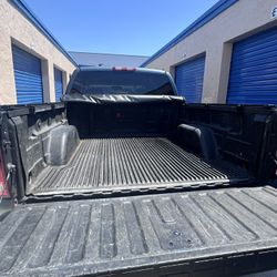 Silverado Bed liner Short bed 