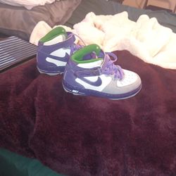 Girls Nikes Force 1 Size 12c 