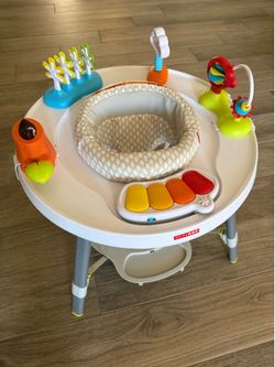 Skip hop baby activity center