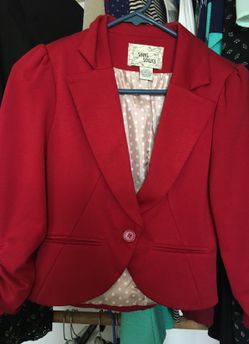 Red suit size small