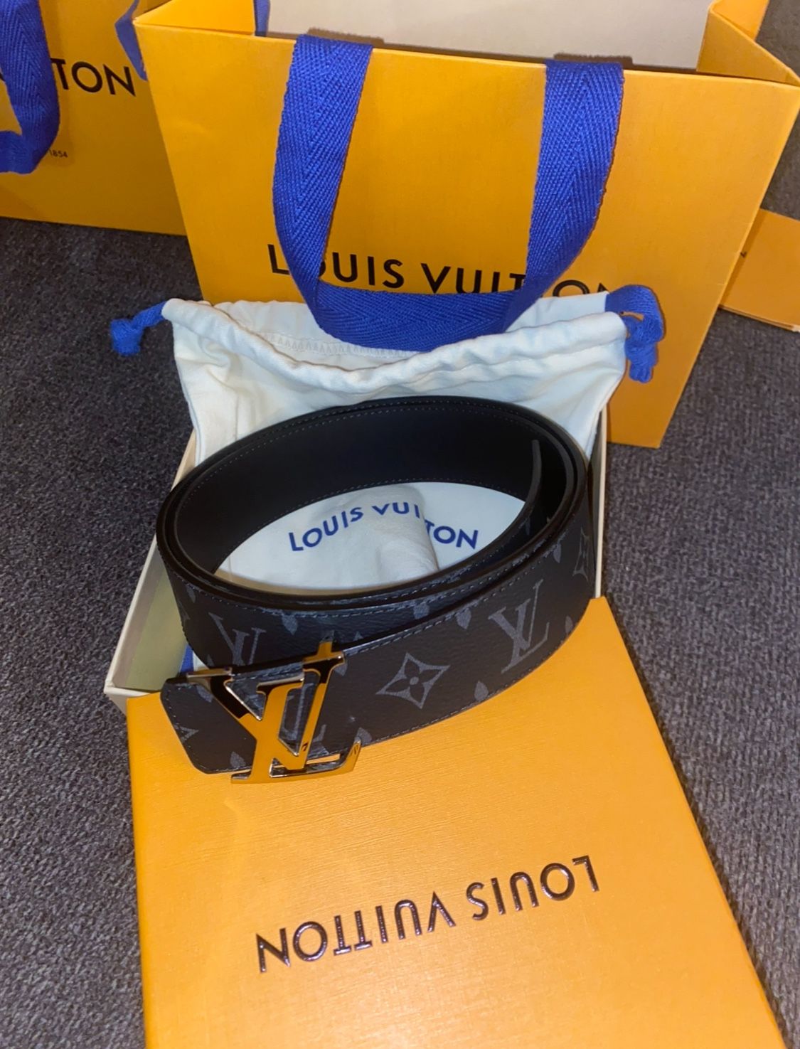 Brand New Reversible Louis Vuitton Belt!!!