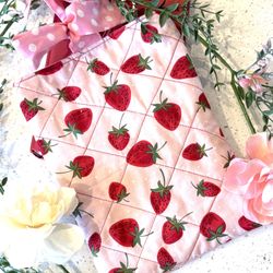 Book Kindle Sleeve Bag Cover 10.5 X 8in  Strawberry Fabric Padded Quilted NEW Handmade Pink Red Summer Spring Lined Bags. Strawberries Fruit