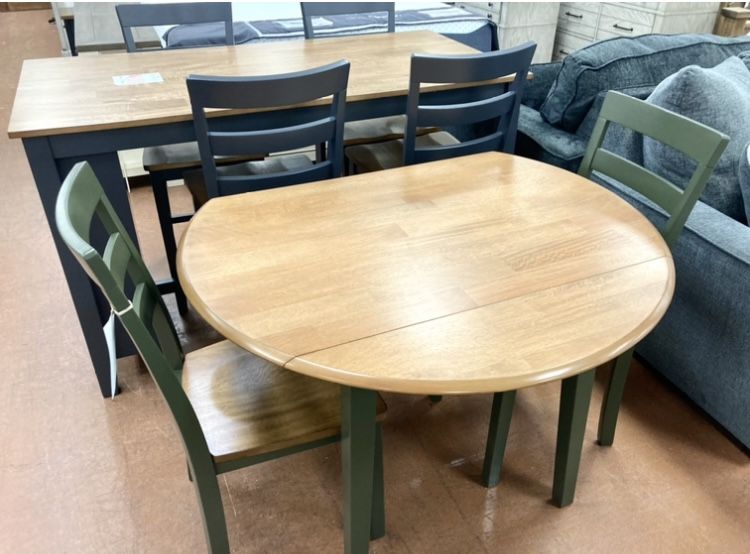 New Table & 2 Chairs — TAKE IT HOME