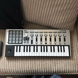 microKONTROL midi studio controller 
