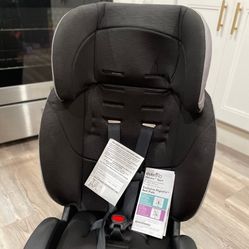 Evenflo Maestro Sport Car seat Exp 3.26.29