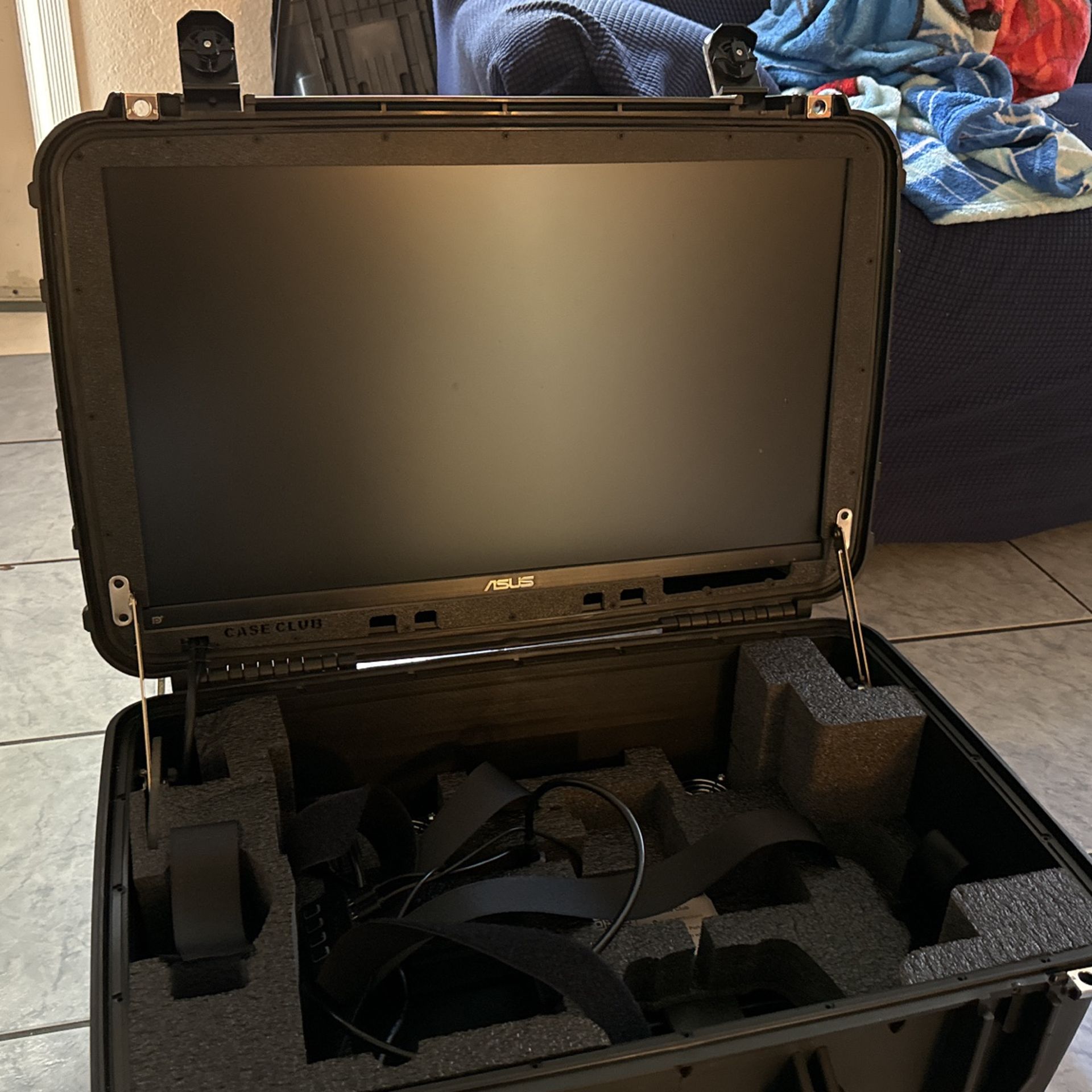 PS5 TRAVEL CASE WITH MONITOR BUILT IN for Sale in San Bernardino, CA
