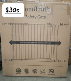 Brand new safety gates for sale -