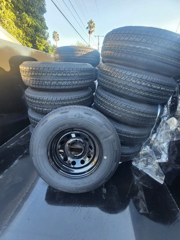 EACH FOR SALE TRAILER TIRE 225 75R15 6 LUGS RADIAL ESPECIAL FOR TRAILER ONLY FOR ANY QUESTION TEXT ME PLEASE SE HABLA ESPAÑOL THANKS