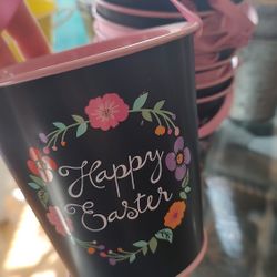 Perfect for Easter crafts of gifting- Planters in varying sizes, most are new
