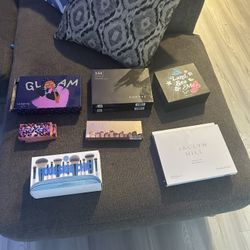 Makeup. Naked Brand New 