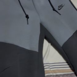 nike tech sweats
