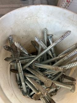 Lot of 1/2 x 8in. 10 lbs. Galvanized Hex Head Lag Screws