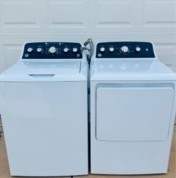 GE Washer and Electric Dryer (1 Yr Old)