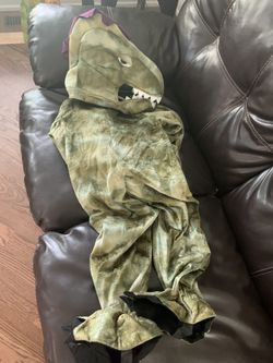 Halloween costume for kids size medium