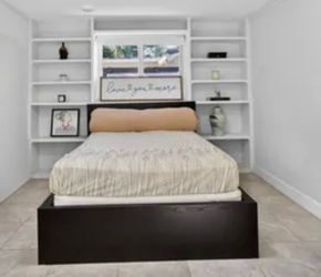 Queen bed, dresser and mirror