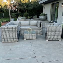 New inbox patio set (we finance and deliver)($54 down)(90 day no interest payment plan)