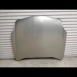 03-04 INFINITI G35 Sedan Hood Silver