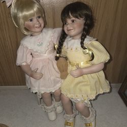 Antique dolls. 