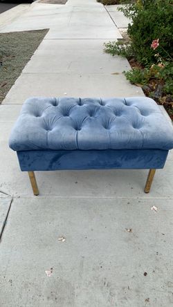 Piano bench