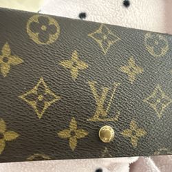 Louis Vuitton Monogram Porte Monnaie Billets Tresor Wallet.