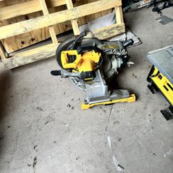 15 Amp Corded 12 in. Compound Double Bevel Miter Saw