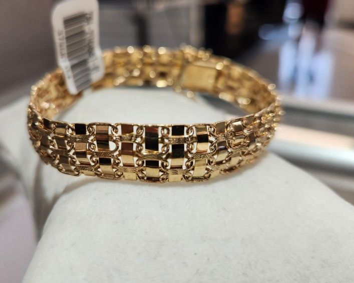 14kt Bracelet 