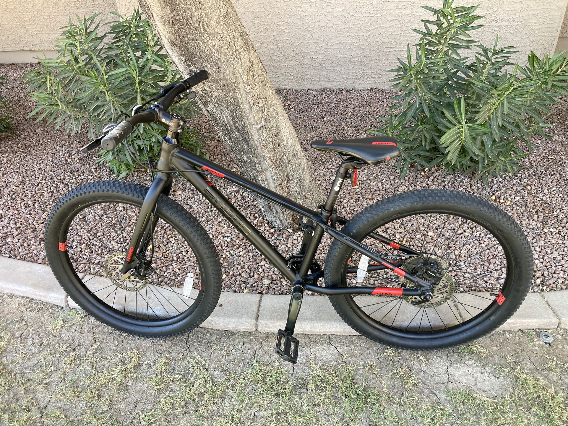 Bike HARO Flightline 24 Plus Disc