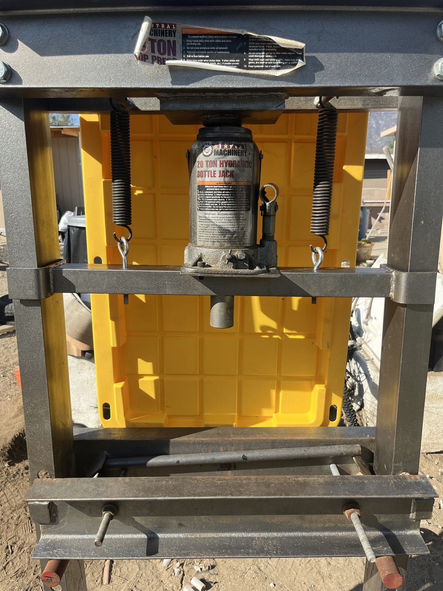Hydraulic press