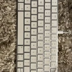 Apple Magic Keyboard 