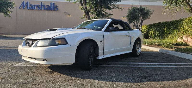 2002 Ford Mustang