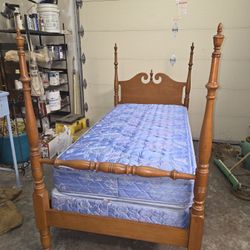 Vintage Maple Wood Four-poster Bed