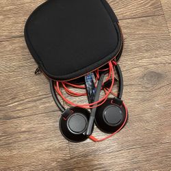 Wired Headphones 