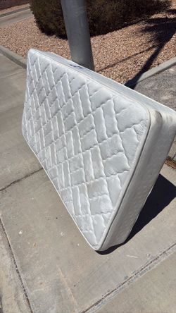 Twin mattress