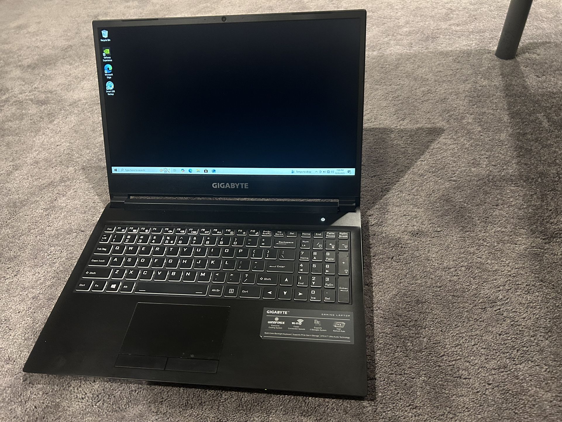 Gigabytes gaming laptop g5.