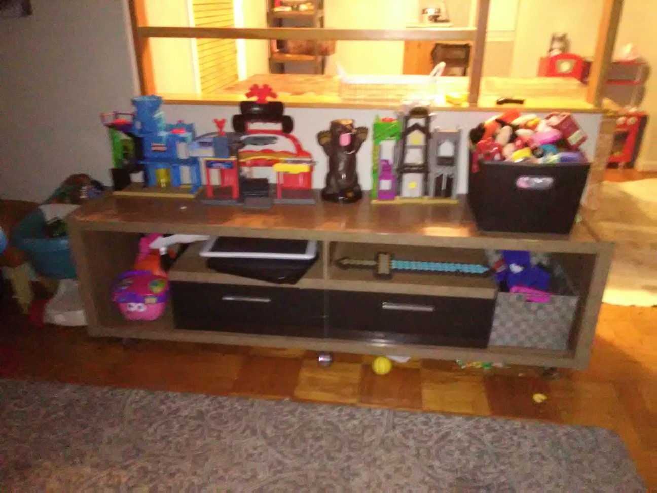 Entertainment center