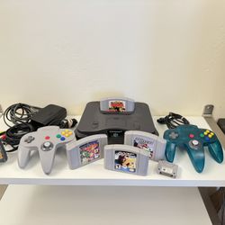 Nintendo 64 Funtastic Ice Blue Controller 4 Games Banjo Pokémon 007 Transfer Pak Bundle