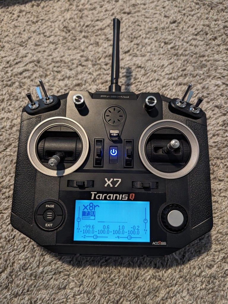 Taranis Q X7 Transmitter