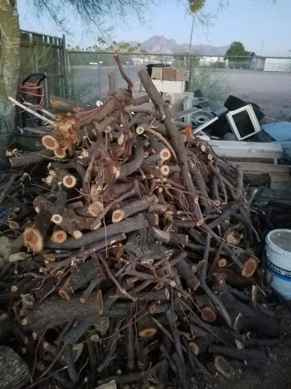 Mesquite firewood for sale cut split dried and ready to burn for Sale in Mesa, AZ OfferUp