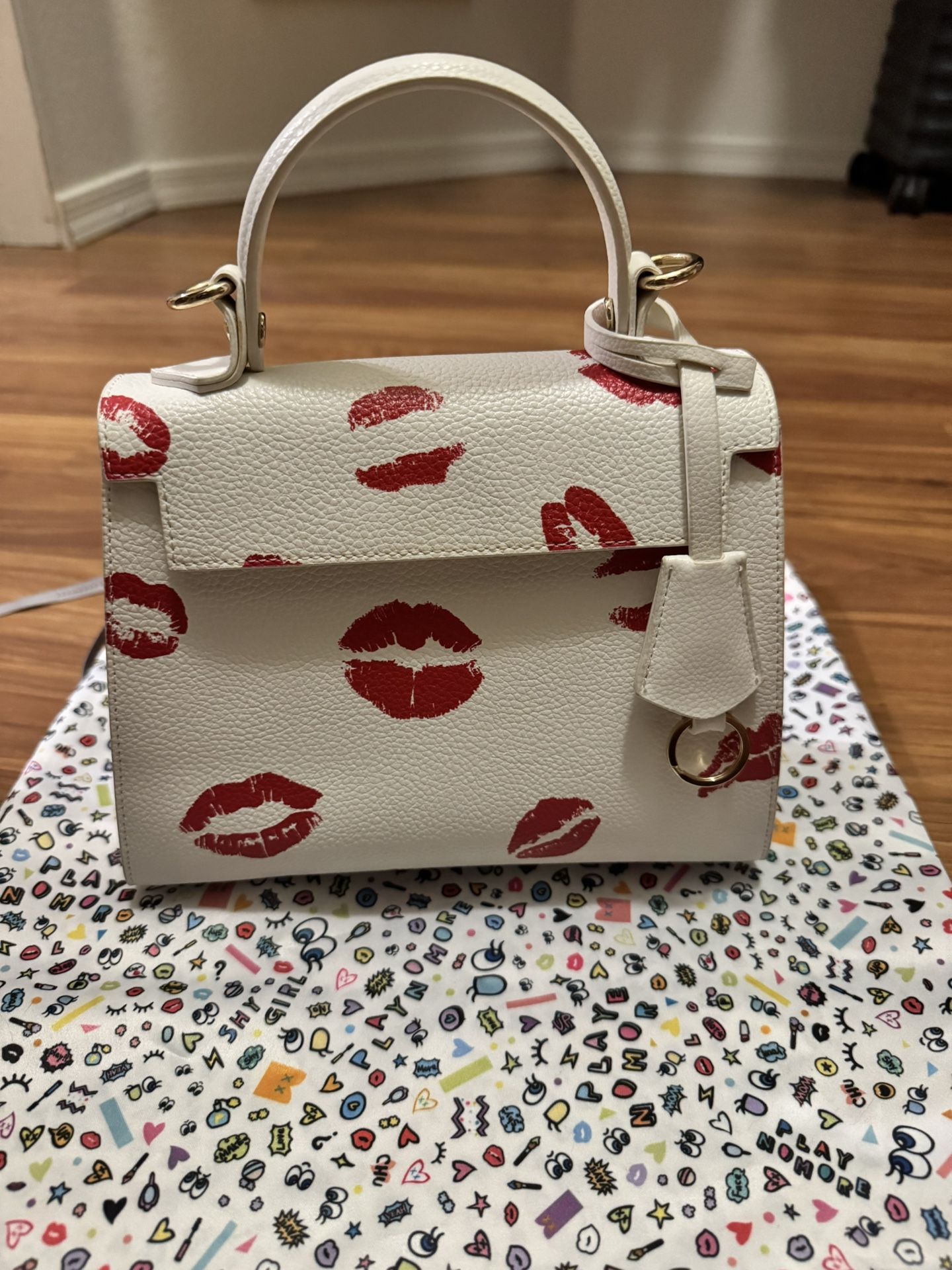 Play No More Handbag