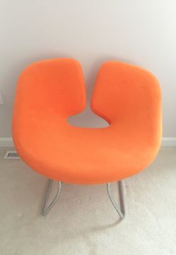 Fancy comfortable brand new chair $50
