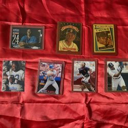 Lot of 7 baseball cards