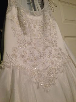 Wedding gown