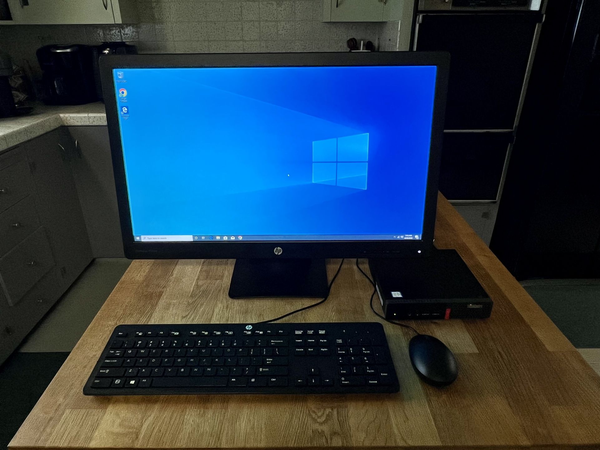 Lenovo ThinkCentre Micro PC - Complete Desktop Computer - Intel i5 Processor / 256GB SSD Hard Drive / 8GB Memory / 24 Inch HP Monitor / Windows 10 Pro